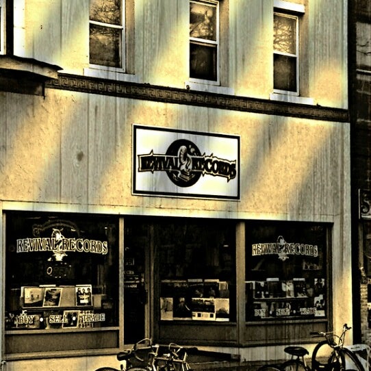 Revival Records Downtown Eau Claire 128 S Barstow St