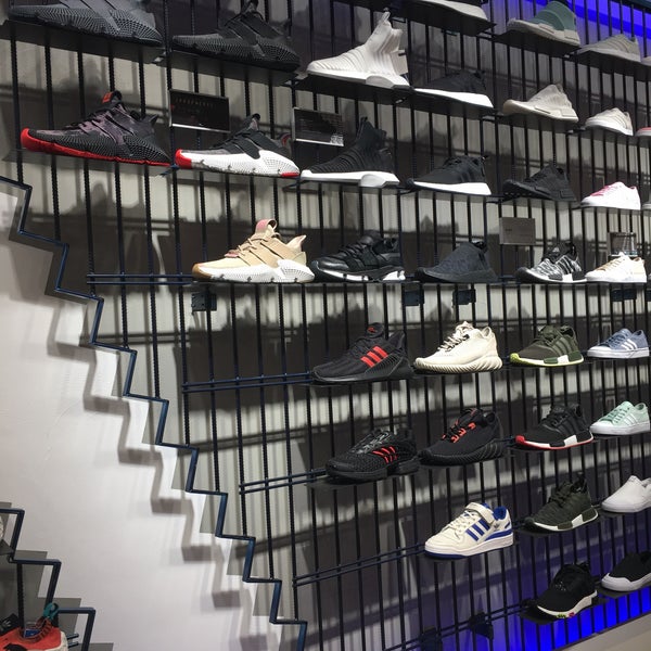 Photos At Adidas Originals Shop Lazona Kawasaki Plaza 幸区 川崎市 神奈川県