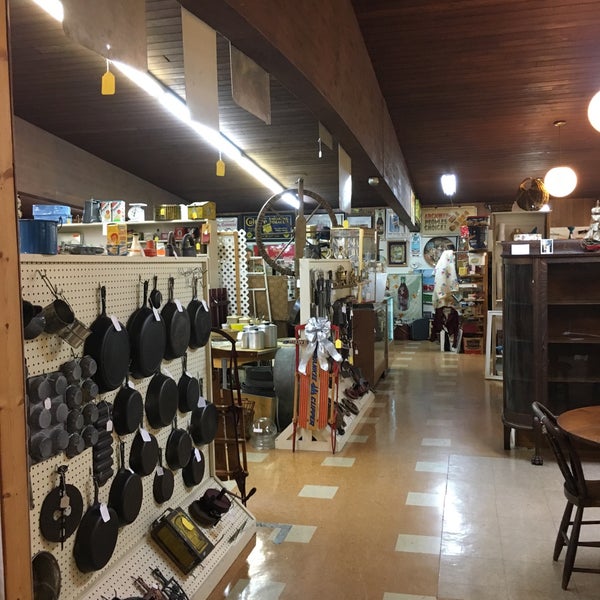 Countryside Antiques Larwill, IN