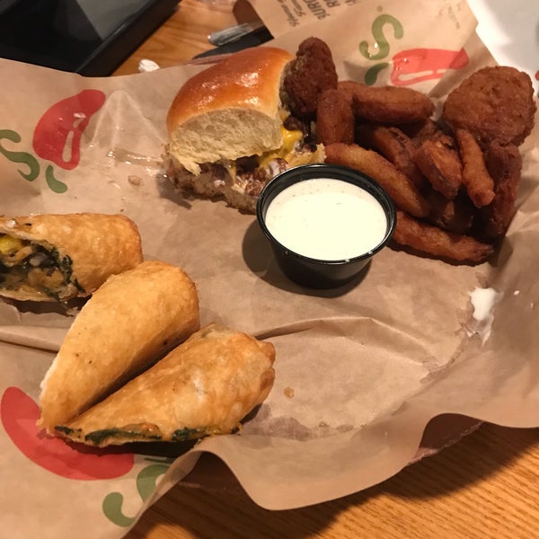 Photo taken at Chili&#39;s Grill &amp; Bar by Amanda E on 2/23/2019
