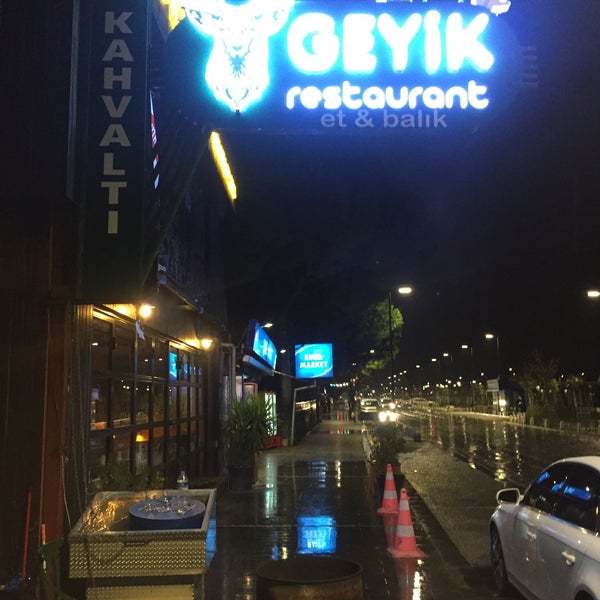 Foto scattata a Geyik Cafe da Hasan Yasin Y. il 1/12/2019