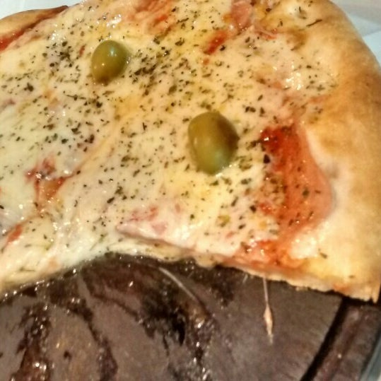 3/10/2016에 Julia F.님이 Pizza Donna에서 찍은 사진