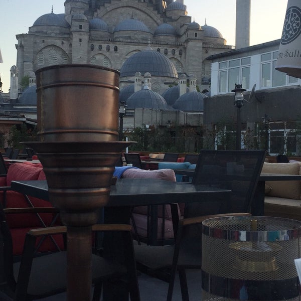 Foto scattata a Kösem Sultan Cafe &amp; Restaurant da Mehmet M. il 5/4/2017
