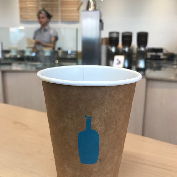 Photo taken at Blue Bottle Coffee by Vanessa C. on 4/22/2018