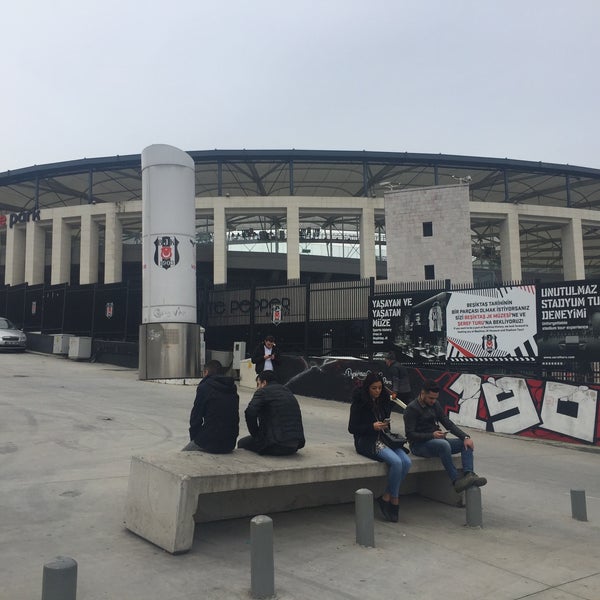 Foto diambil di Tüpraş Stadyumu oleh Murat T. pada 12/16/2018