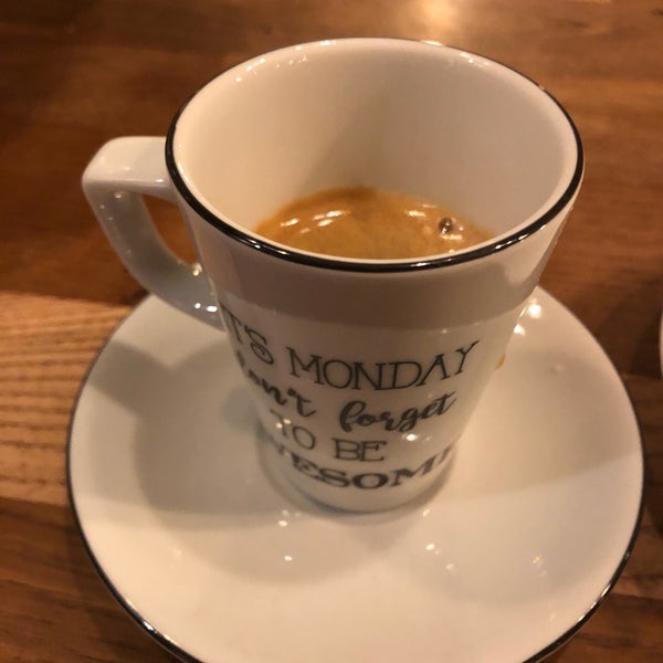 12/8/2018 tarihinde @oncekahvemziyaretçi tarafından Lavinnia Coffee'de çekilen fotoğraf