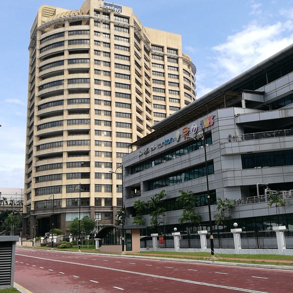 Photos At Kpmg Tower 17 Tips From 3294 Visitors