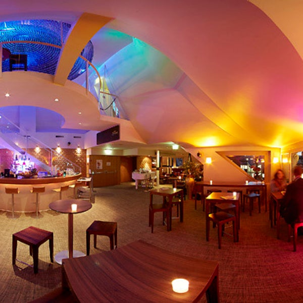 3/28/2014에 Lounge &amp; Bar suite님이 Lounge &amp; Bar suite에서 찍은 사진