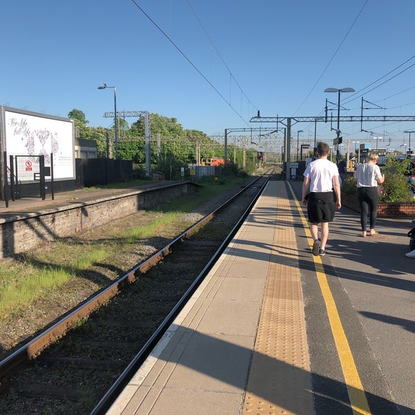 Photo taken at Watford Junction Railway Station (WFJ) by Rita A. on 5/5/2018