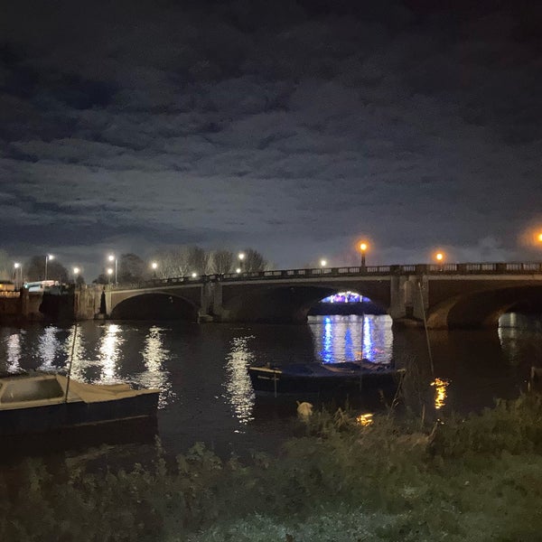 Hampton Court Riverside River