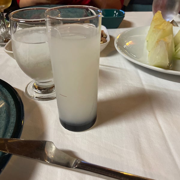 Das Foto wurde bei Hayma Restaurant von Gul D. am 9/3/2022 aufgenommen