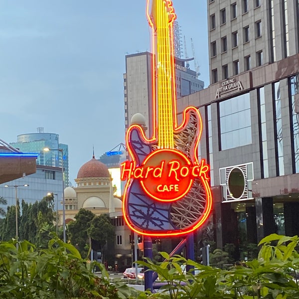 Снимок сделан в Hard Rock Cafe Jakarta пользователем Danial H. 10/25/2020