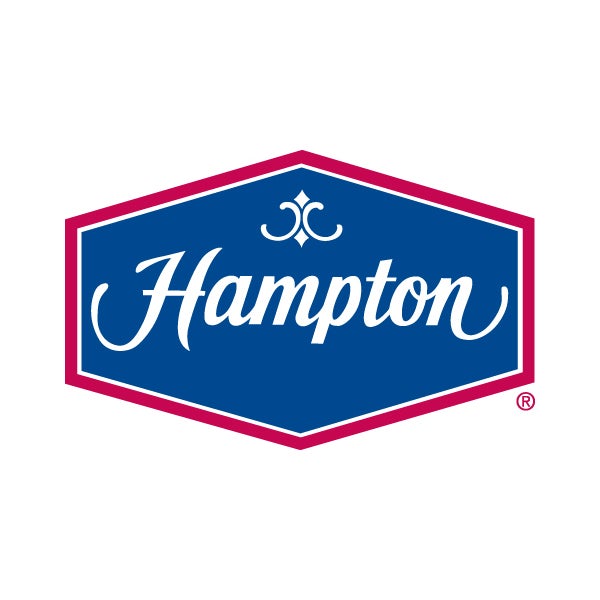 รูปภาพถ่ายที่ Hampton Inn &amp; Suites โดย Natharbor H. เมื่อ 7/29/2014
