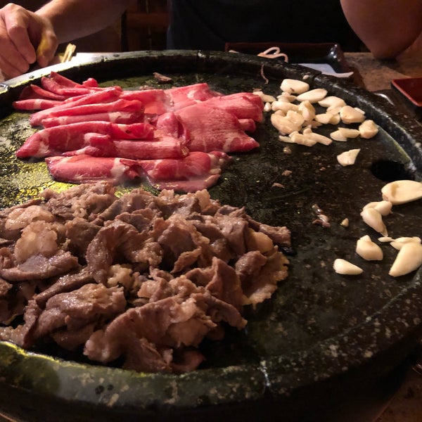 Снимок сделан в Hae Jang Chon Korean BBQ Restaurant пользователем JK J. 8/2/2019