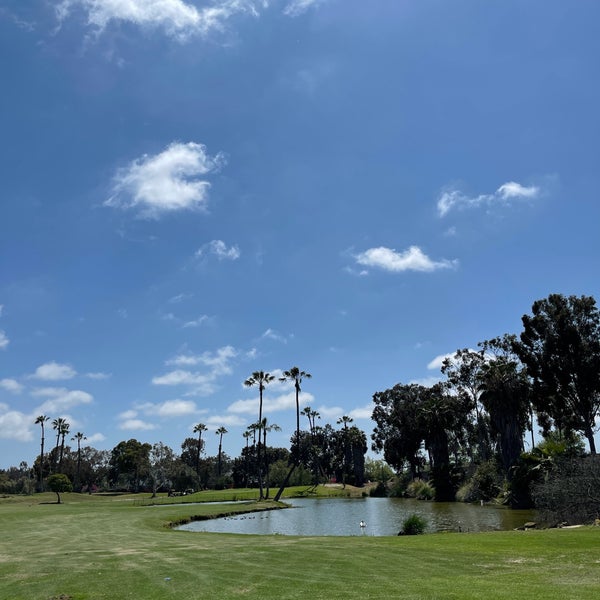 Foto diambil di Rancho San Joaquin Golf Course oleh JK J. pada 5/8/2021