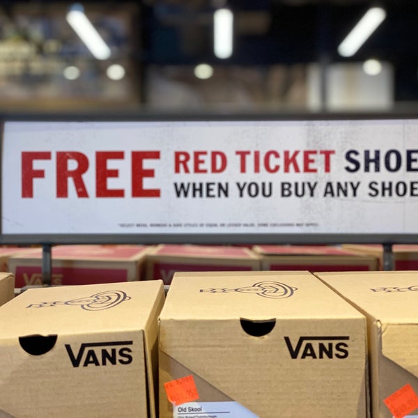 vans red ticket