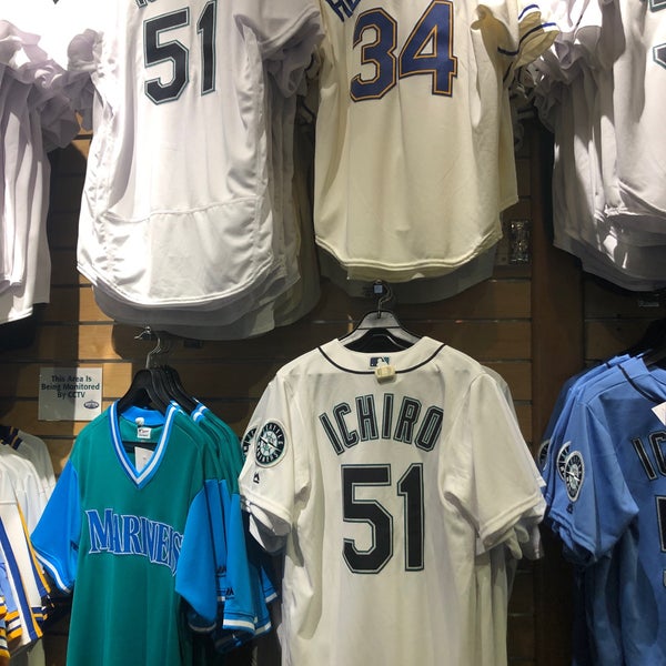 Mariners Team Store - 1250 1st Ave S