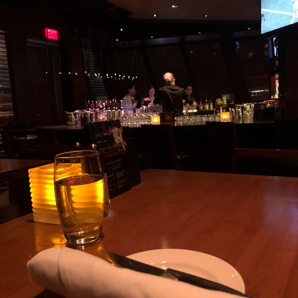 รูปภาพถ่ายที่ The Keg Steakhouse + Bar - Alberni โดย Takuya N. เมื่อ 12/17/2019