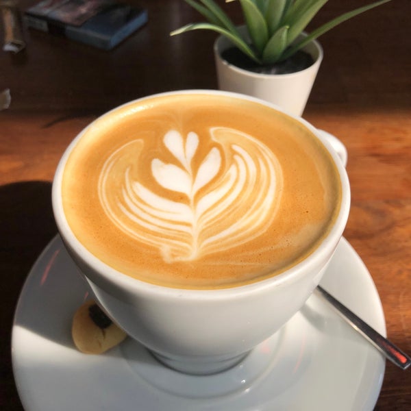 Das Foto wurde bei Klar Coffee Co. von Yeliz am 2/28/2019 aufgenommen