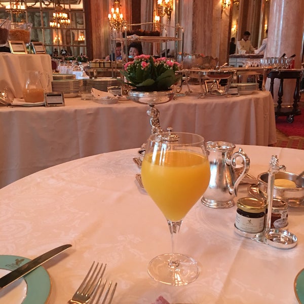 8/2/2017 tarihinde Jiri Karel B.ziyaretçi tarafından The Ritz Restaurant'de çekilen fotoğraf
