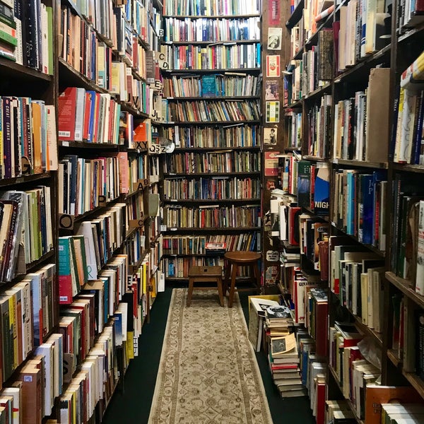 Photo taken at Westsider Rare &amp; Used Books Inc. by Grace A. on 9/20/2018