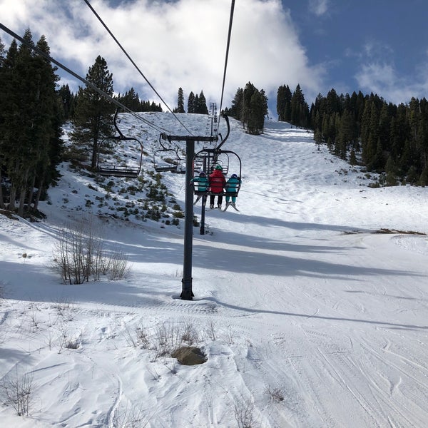 Das Foto wurde bei Homewood Ski Resort von ckkinn am 2/9/2020 aufgenommen