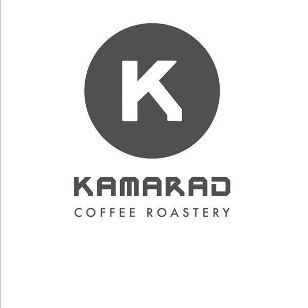 Foto tirada no(a) Kamarad Coffee Roastery por Mehmet Cem em 10/25/2015