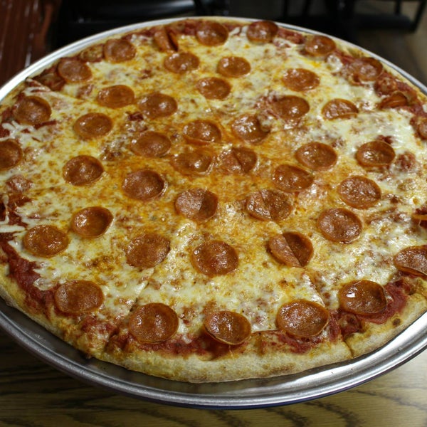 2/19/2014 tarihinde Slice Pizzeriaziyaretçi tarafından Slice Pizzeria'de çekilen fotoğraf