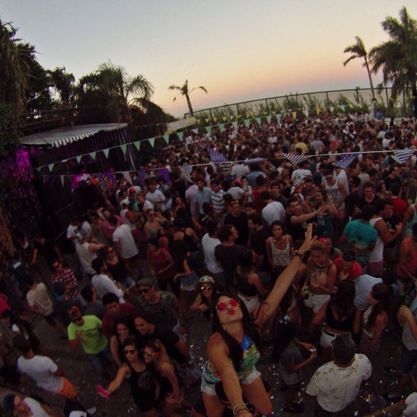 Cup game. Pm open. Pm open. Pm open. Pm open.