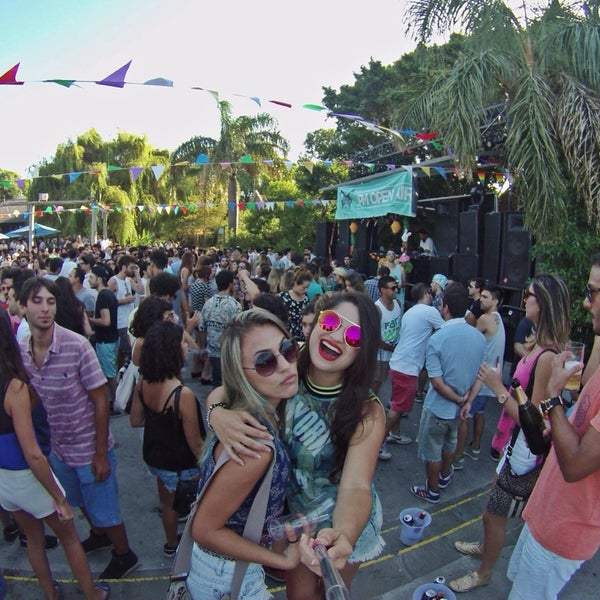 Pm open. Координаторы опен эйр. Фестиваль вина в ереване 2023. Pm open. Pm open.