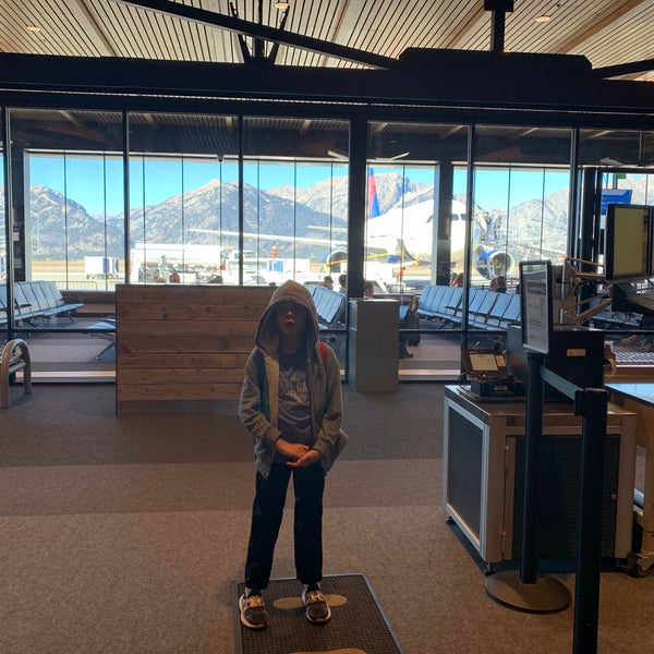 Photo prise au Aéroport de Jackson Hole (JAC) par kelkel le10/17/2022