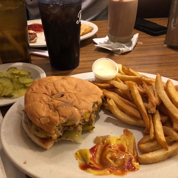 Photos at TopNotch Beefburgers Beverly 41 tips