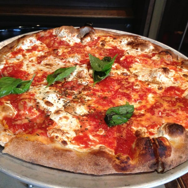 Angelos Pizza - Pizza Place In Theater District