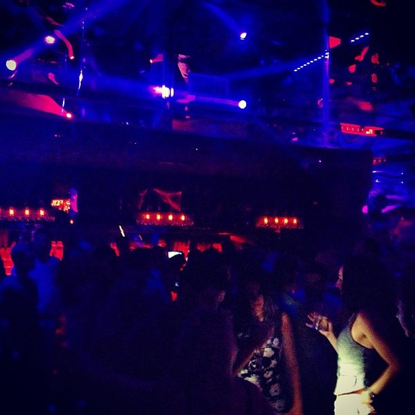 Foto tirada no(a) Epiq Nightclub por Justin B. em 5/19/2013