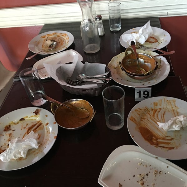 12/13/2015에 Veenal J.님이 Curry Leaf Restaurant에서 찍은 사진