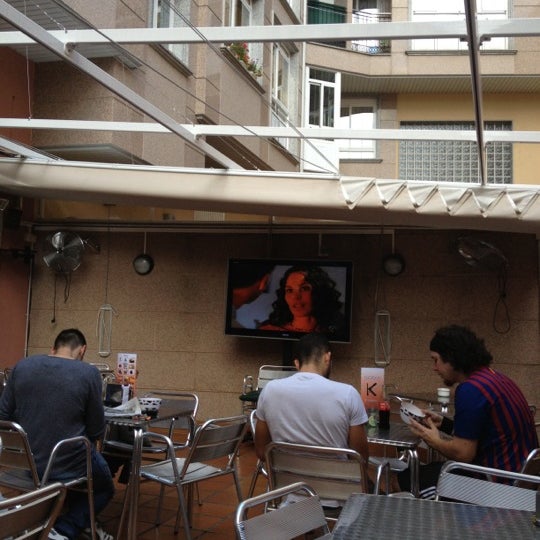 10/7/2012 tarihinde Pablo S.ziyaretçi tarafından Bekas Snack Bar Café'de çekilen fotoğraf