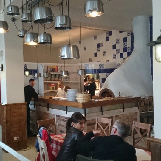 Foto scattata a Focha 42 Ristorante - Pizza &amp; Pasta! da Jędrzej C. il 3/23/2014