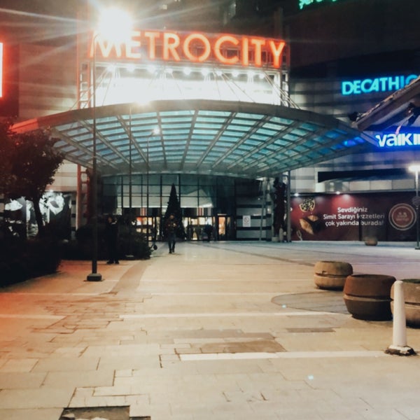 Photo taken at MetroCity by Esra on 2/18/2022