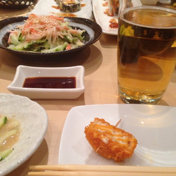 Foto diambil di Kanji Steak &amp; Sushi oleh Jina P. pada 4/28/2014