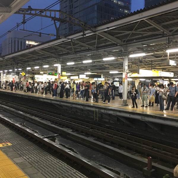9/22/2016 tarihinde Jina P.ziyaretçi tarafından Akihabara Station'de çekilen fotoğraf