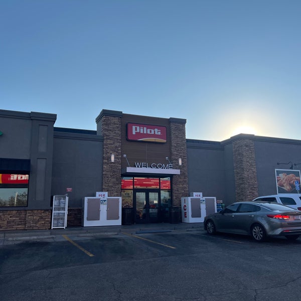 Pilot Travel Centers 13 tips from 2216 visitors