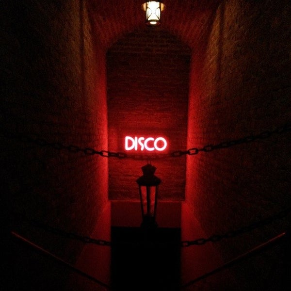 Foto diambil di Örs Disco oleh Ozan E. pada 8/8/2014