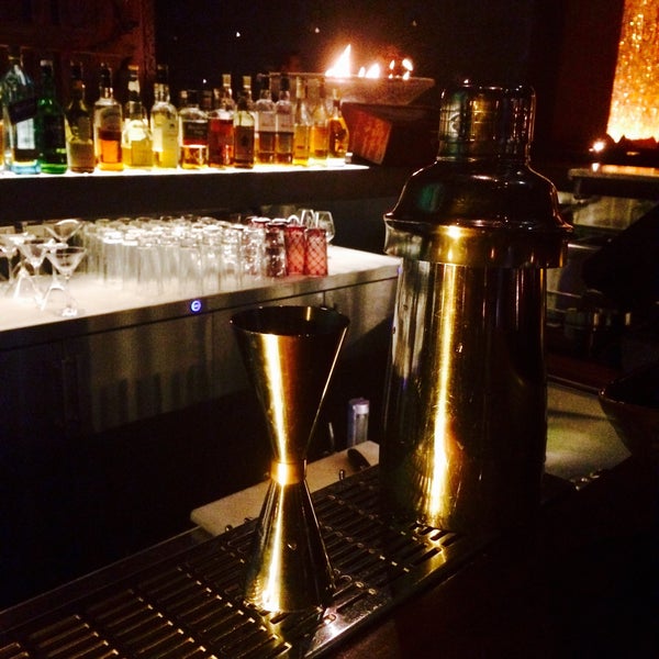 2/20/2015 tarihinde Cringasu M.ziyaretçi tarafından Qbara Restaurant Lounge &amp; Bar'de çekilen fotoğraf