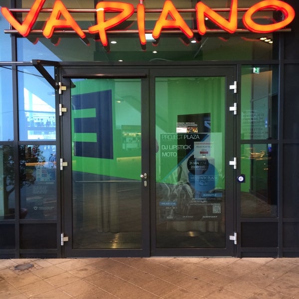 รูปภาพถ่ายที่ Vapiano โดย Philipp W. เมื่อ 5/28/2014