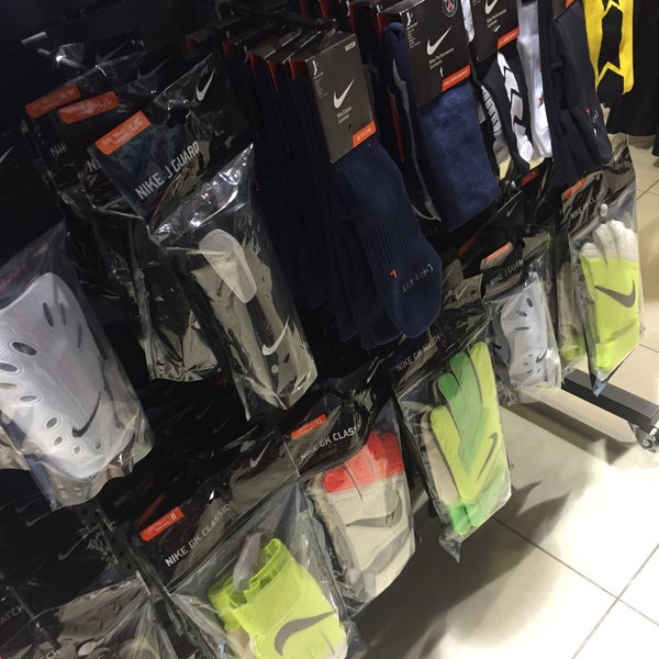 Photos at Nike - Shopping San Lorenzo