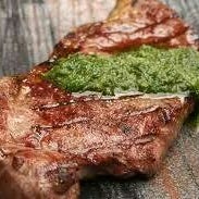 Das Foto wurde bei Argentine Steak &amp; Sushi von Razvan I. am 5/28/2014 aufgenommen