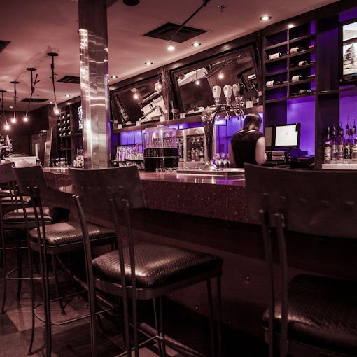 Foto diambil di The Marlowe Restaurant and Wine Bar oleh The Marlowe Restaurant and Wine Bar pada 2/20/2014