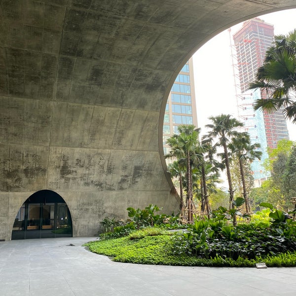 Sindhorn Kempinski Hotel Bangkok Hotel In Bangkok