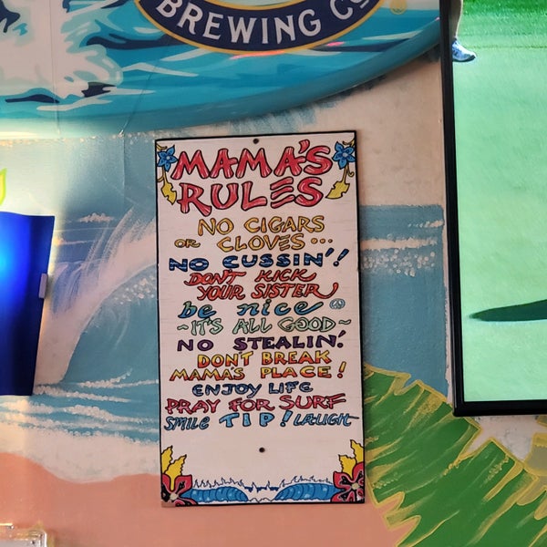 4/3/2022 tarihinde Victoria D.ziyaretçi tarafından Mama Kwan&#39;s Tiki Bar &amp; Grill'de çekilen fotoğraf