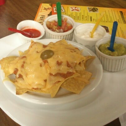 Photo taken at Guadalajara Mexican Food by Eder N. on 1/17/2013
